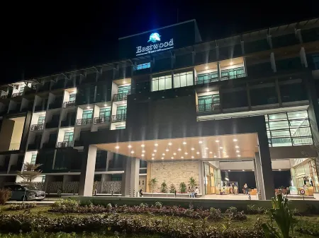 Eastwood Valley Golf & Country Club Отели в г. Мири