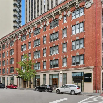 Sonesta Hotel Baltimore Inner Harbor