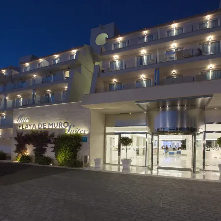 Mar Hotels Playa de Muro Suites