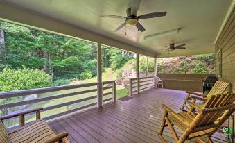 'Wolfe Creek Cabin': 10 Mi to Grandfather Mountain