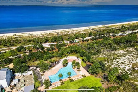 5 Min to Beach, Golf Crt, in-Law Suite, Pool