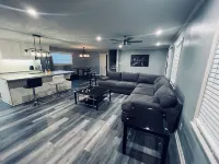 Spacious 4 BR 3 Full Bath House Near Airport & Shopping!