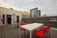 BIG LITTLE HOTEL
