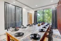Alaya Stays Fortezza | Pet-Friendly 6-BHK Farmhouse with Private Pool