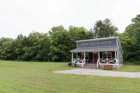 "Deer Creek Lodge" - Secluded Bourbon Trail Stay