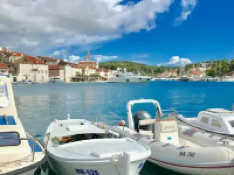Apartment Lucy 2, Milna, Island Brac, Croatia Hotels in Milna