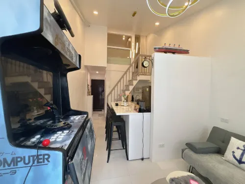 Cozy Loft Condo in Tanza with Arcade - Pools