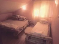 Cabana Cazaneşti - Chalet Cazanesti Hotel a Vata de Jos