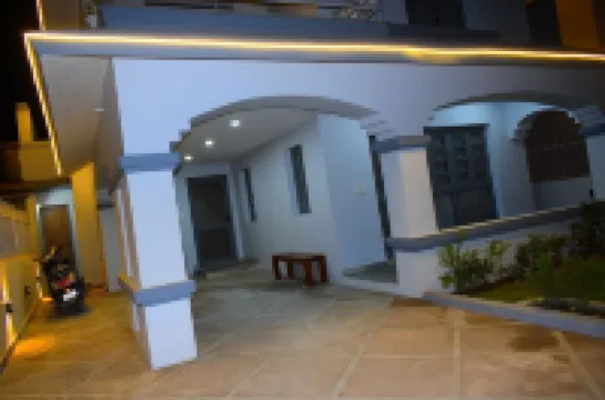 Entire 3BHK Duplex Villa Golf Course Road