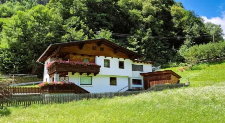 Apartment Iseltal / Vacation in East Tyrol / Matrei in East Tyrol Отели в г. Matrei in Osttirol