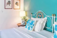 Olive Room Hotels in Moura