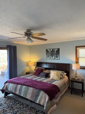 LAKEFRONT HOME - TABLE ROCK LAKE