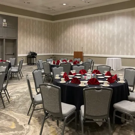 DoubleTree by Hilton Tucson- Reid Park