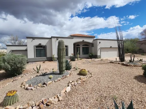 Cozy desert oasis 3-bedroom house with AC, WiFi in beautiful Sahuarita Hotels in Sahuarita