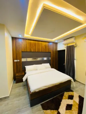 Fully furnished 2-bedroom Shortlet serviced apartment in Enugu Nigeria Hotels in 
