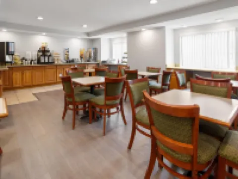 Microtel Inn by Wyndham Albany Airport Hotels in Latham