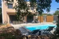 Villa with pool Hotels in Les Arcs