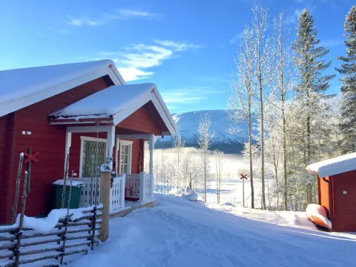 Mountain Getaway for Eight in Ottsjö, with lake views