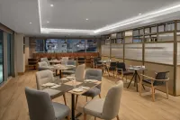 希爾頓花園酒店-巴勒克西爾 - 早餐