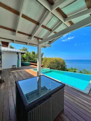 Kathathu del Mar: oceanfront 2 bedroom house with AC, WiFi, hot tub and pool.