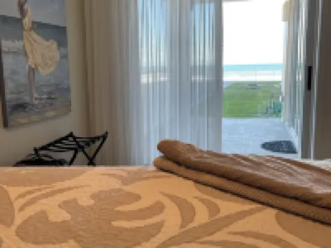Beachfront Luxury Condo Hotels in Ponce Inlet
