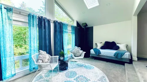 Serene Wooded Retreat in Woodinville Hotels in Cottage Lake