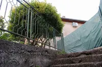 NANAs House- Entire Old House with private Yard