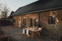 Longstones Avebury – Ridgeway Hotels in Marlborough