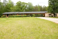 Fairburn retreat just 19 minutes from Camp Creek Marketplace