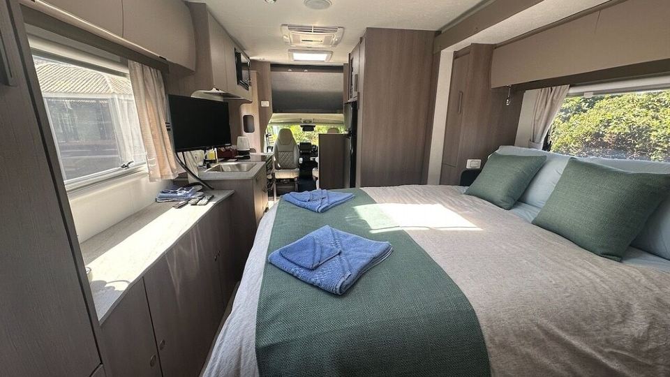 5 km from Havelock North Comfortable Cosy Country Motorhome Experience