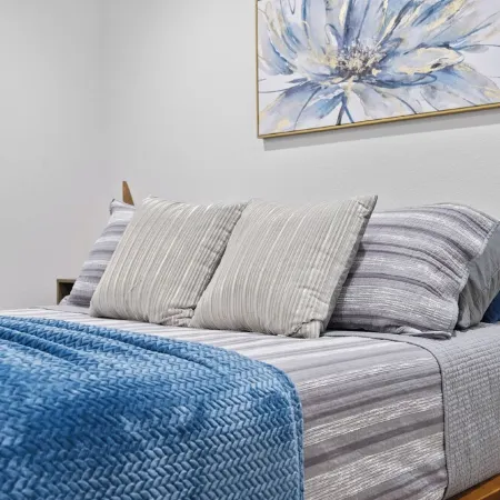 Charming 2-bedroom house in lovely Lodi with WiFi, AC