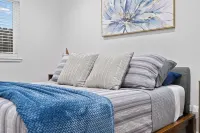 Charming 2-bedroom house in lovely Lodi with WiFi, AC