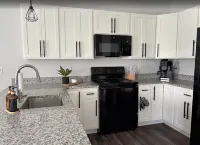 Cozy Apartment in Lake City, only minutes from the baseball fields and food!