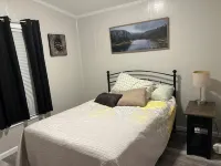 Acadia Retreat- 3 Bedroom, 2 Bath on Two Private Serene Acres Hotels in Lamoine