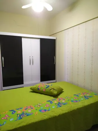 Alugo Apartamento em Frente a Praia de Saquarema Para 8 Pessoas