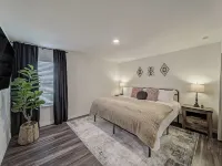 Modern - King Bed - Luxe - Fast WiFi - Hdtvs Hotels in Bonham