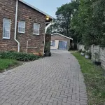 Welcoming cottage with WiFi  just close to Mall of Africa