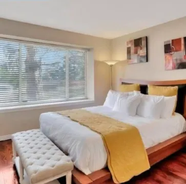 Great location for your Aurora visit