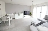 EV Charger, Airport Access, City Centre Hotels in Speke