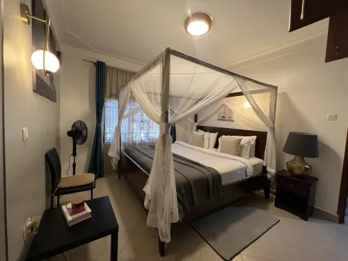 2- bedroom cozy apartment Hotels in Namulanda