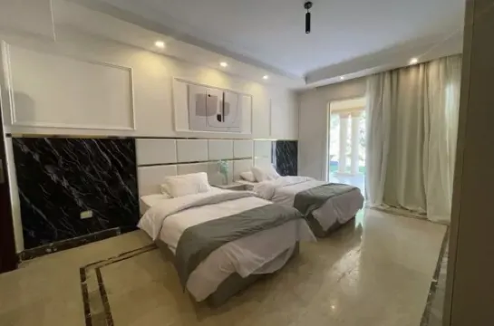 Luxurious serviced villa with private swimmimg pool