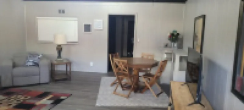 Artist Loft West Plaza