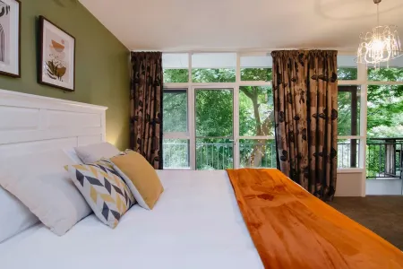 Mountain Home Retreat In The Dandenongs