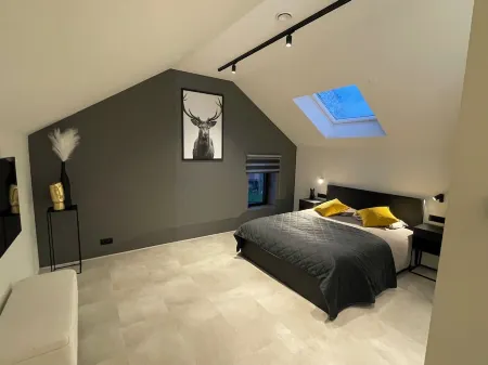 The hairdresser's loft