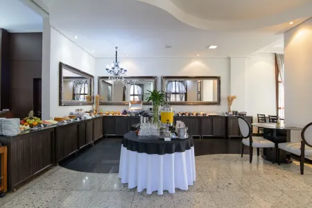 Faro Hotel Taubaté Отели в г. Taubate