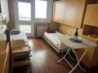 Carlotta whole apartment