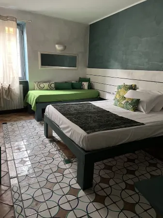 Detached rooftop in the center Sarzana Отели в г. Sarzana