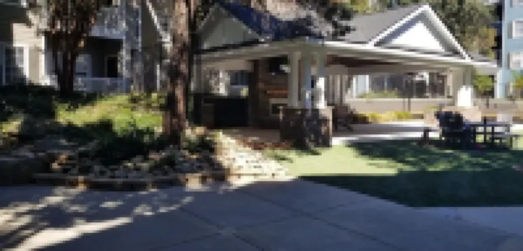 Cozy Couples Retreat By Royal T. - Privately Gated w/Resort-Style Pool & Gym