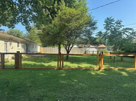 Charming 3-bedroom Country Cottage in Beautiful Brownsburg, IN!