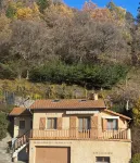 Cosy nest in Théus with panoramic view Hotels in Espinasses